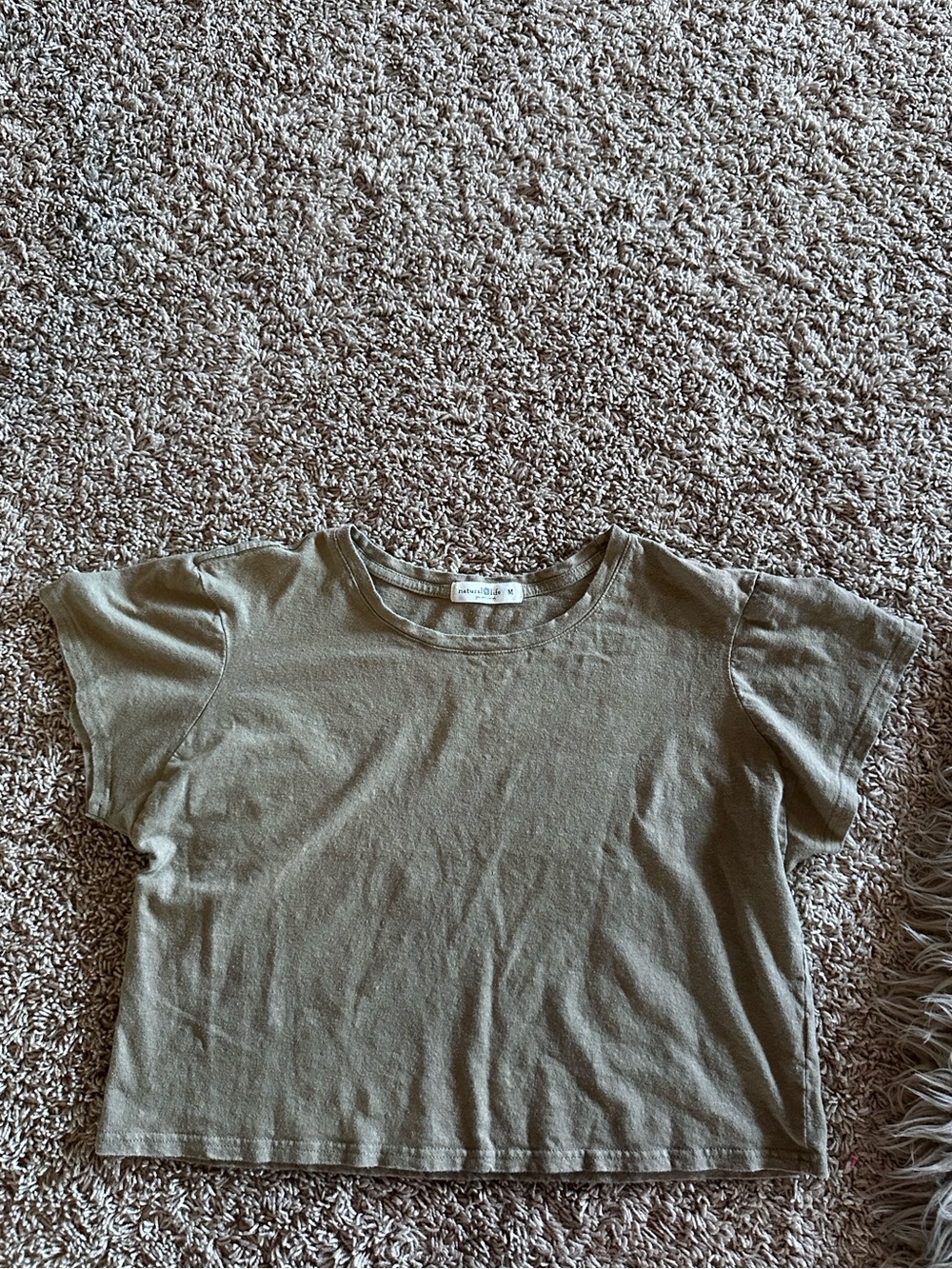 NATURAL LIFE Olive Cropped Short Sleeve Tee